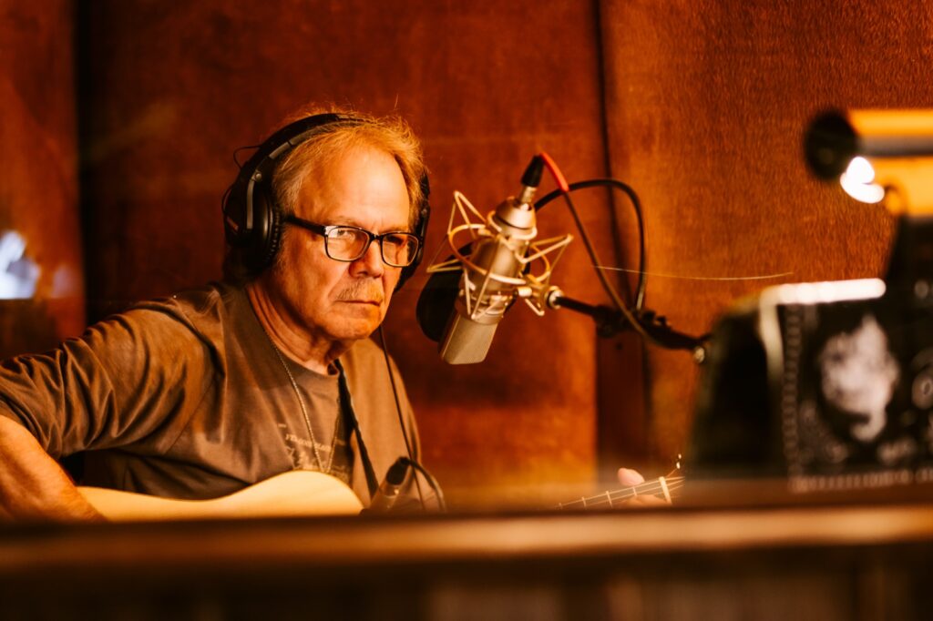 Tommy Talton recording session at Capricorn