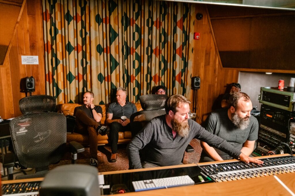 Dark Water records at Capricorn